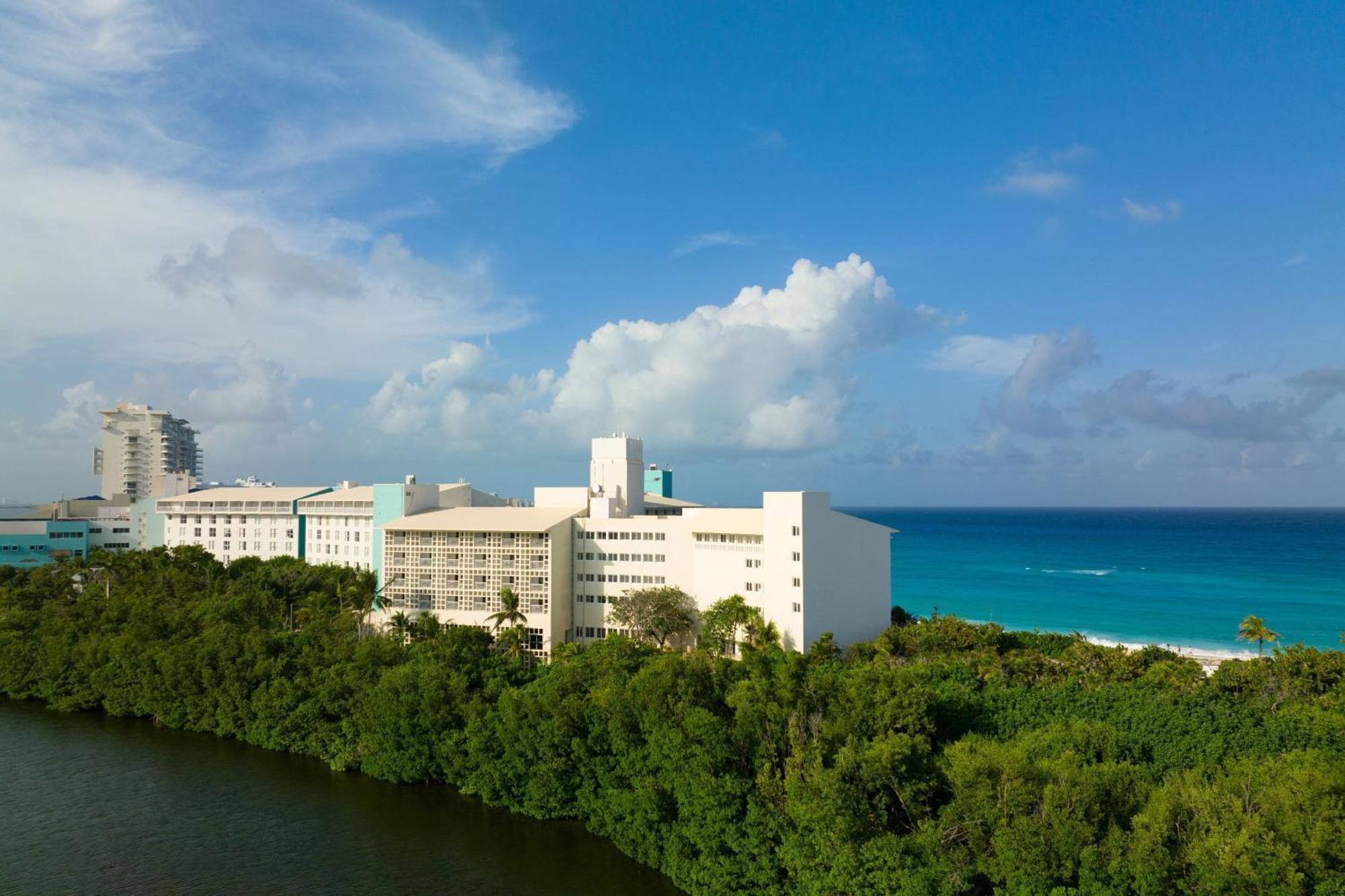 The Westin Resort & Spa Cancun Exterior photo